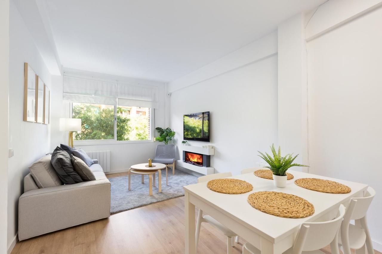 Suites Barcelona Park Gueell Екстериор снимка