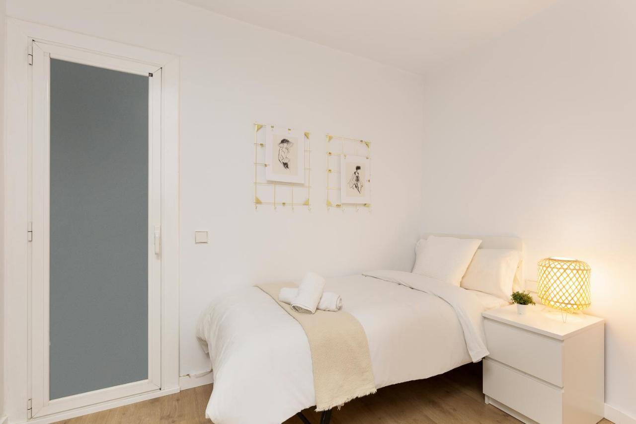 Suites Barcelona Park Gueell Екстериор снимка