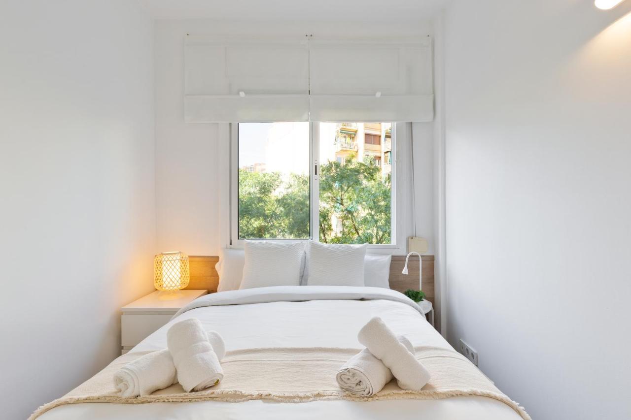 Suites Barcelona Park Gueell Екстериор снимка