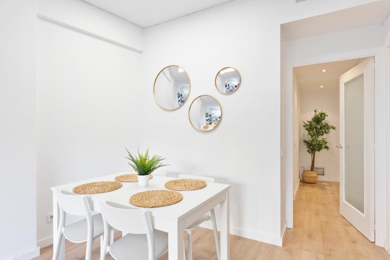 Suites Barcelona Park Gueell Екстериор снимка